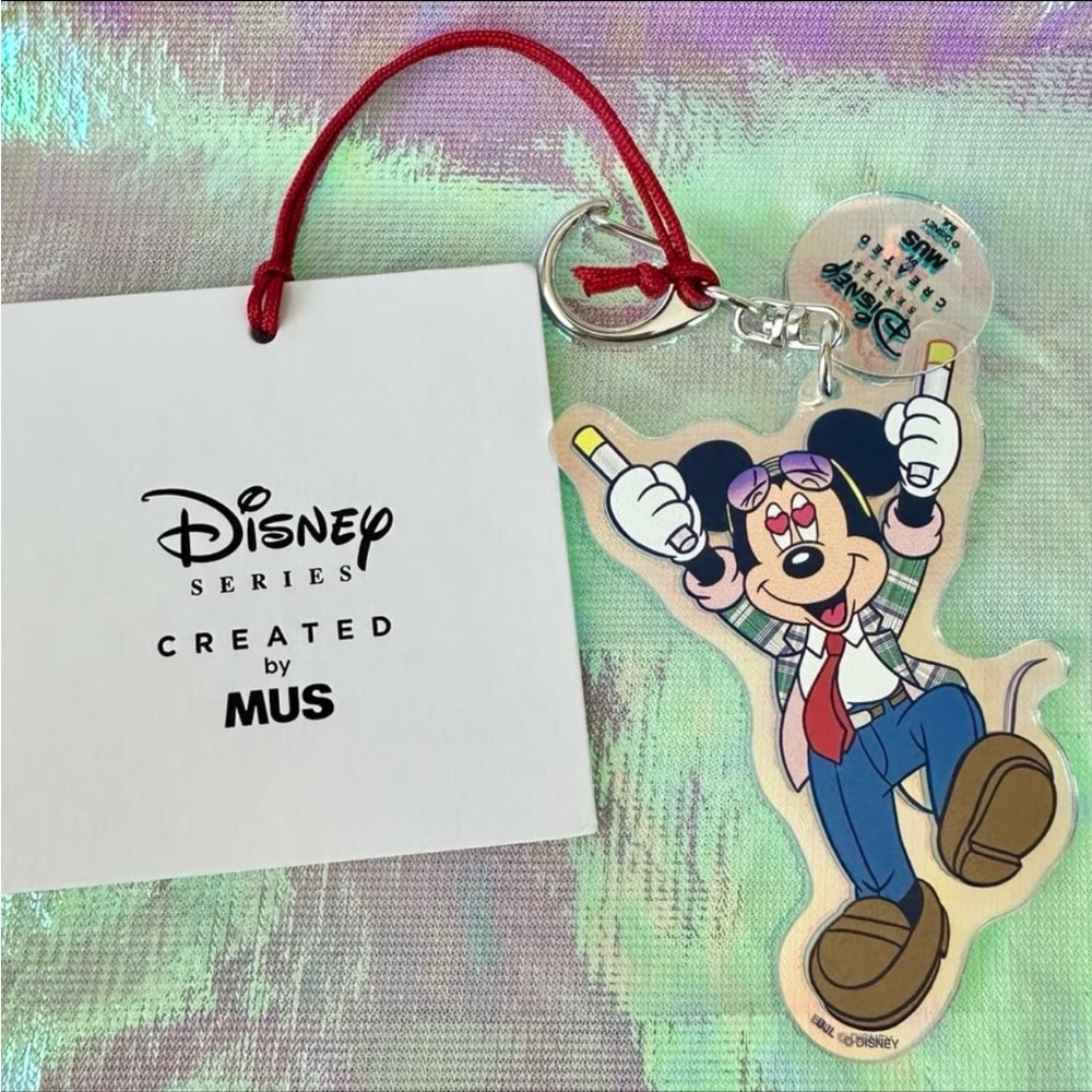 NEW Moussy x Disney Iridescent Mickey Mouse Keychain